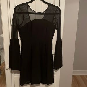 BCBGeneration Black Long Sleeve V-Cutout Back Womens Mini Dress